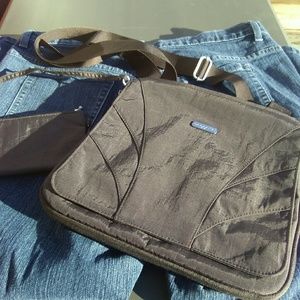 Baggallini Crossbody Purse & Wallet Set